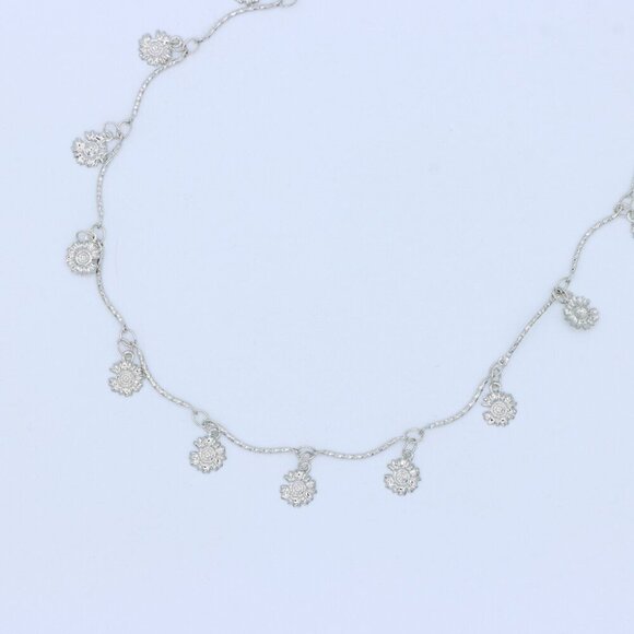 "Minimalist & Elegant Necklace Chain – Perfect for Women & Girls | UNVRC1093 - Picture 3 of 10